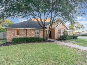 6315  Meadowmere Lane , Arlington Texas 76001