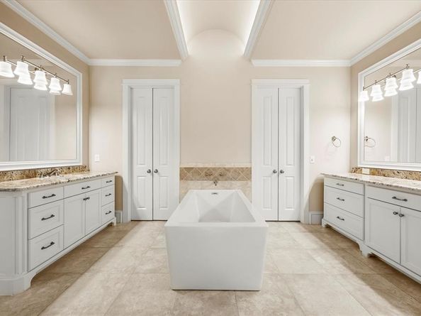 732  Avalon Drive , Heath Texas 75032