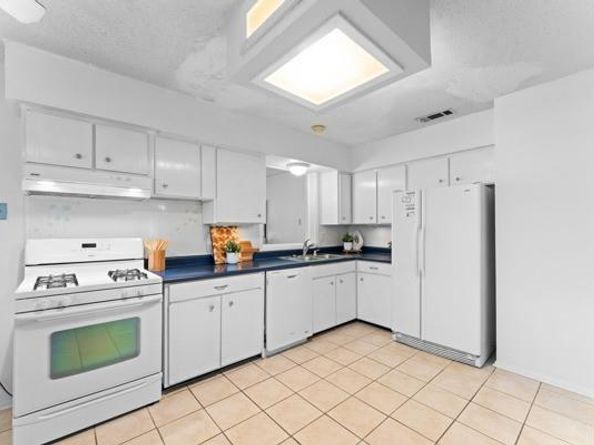 4121  Sweetbriar Drive , Garland Texas 75042