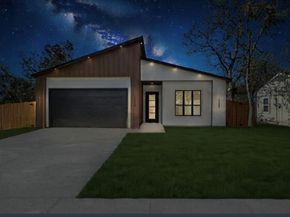 726  Pangburn  , Grand Prairie Texas 75051