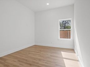 726  Pangburn  , Grand Prairie Texas 75051