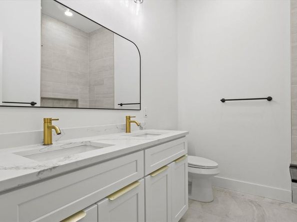 726  Pangburn  , Grand Prairie Texas 75051