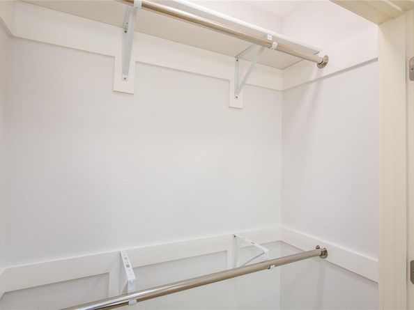 1317  California Trail , Grand Prairie Texas 75052