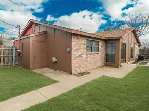 1437  Brook Meadow Circle , Lancaster Texas 75134
