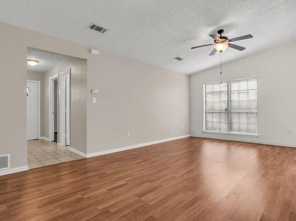 1437  Brook Meadow Circle , Lancaster Texas 75134