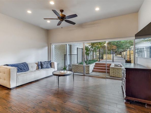 6211 W Northwest Highway  G115, Dallas Texas 75225