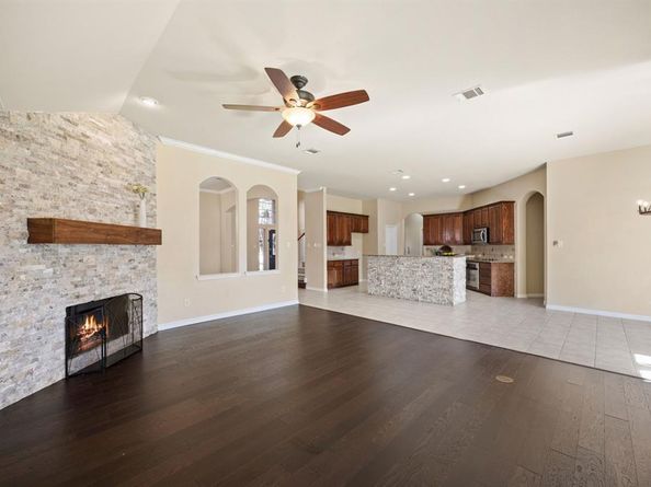 5633  Bandit Drive , Dallas Texas 75249