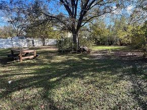 8204  Burroaks Drive , Dallas Texas 75217