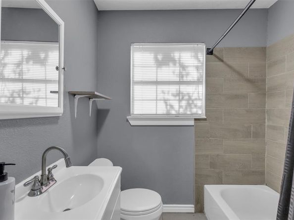 929  Hall Street , Lancaster Texas 75146