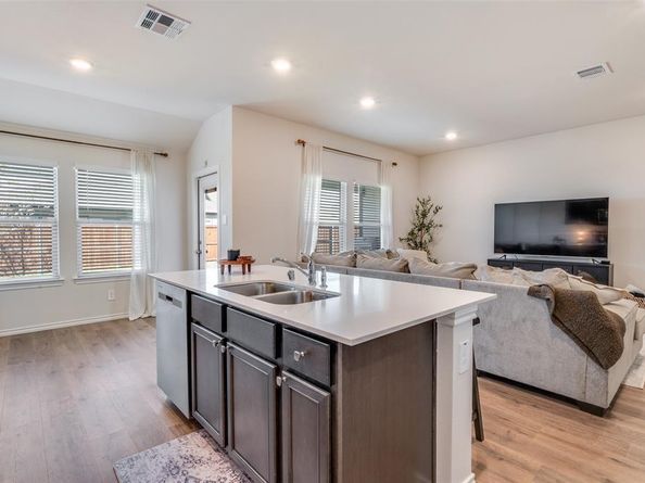 13101  Rich Lane , Providence Village Texas 76227