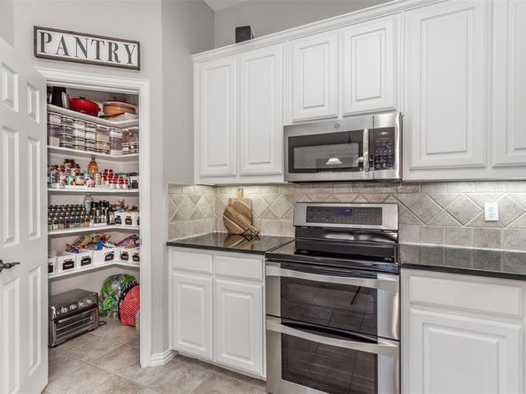 2200  High Meadow Drive , Denton Texas 76208