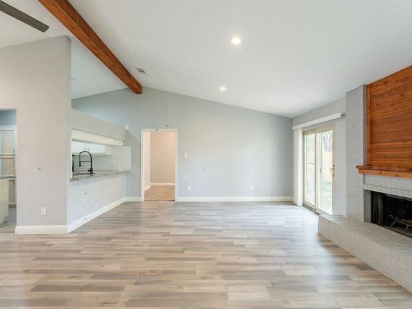 5300  Virburnum Court , Arlington Texas 76018