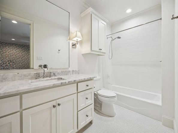 6815  Stichter Avenue , Dallas Texas 75230