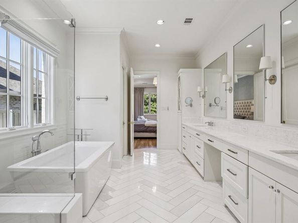 6815  Stichter Avenue , Dallas Texas 75230