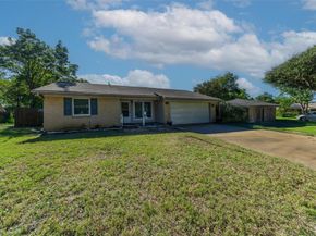 1818  Hillcrest Drive , Irving Texas 75062