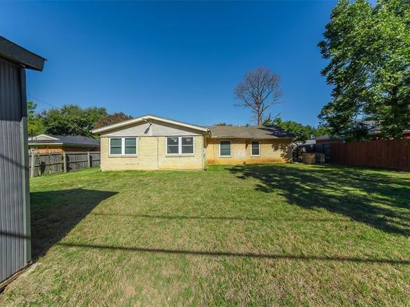 1818  Hillcrest Drive , Irving Texas 75062