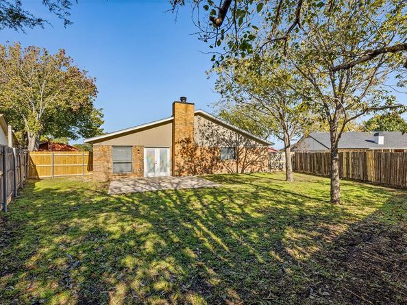 221  Asbury Drive , Saginaw Texas 76179