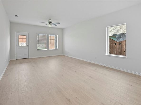 3225  Cribbing Trail , Aubrey Texas 76227