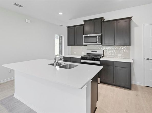 3225  Cribbing Trail , Aubrey Texas 76227