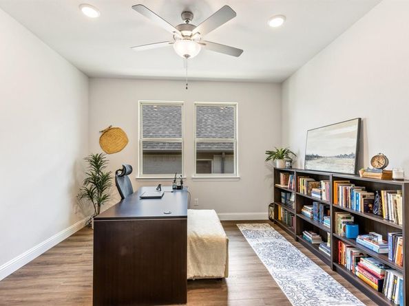 313  Savannah Lane , Oak Point Texas 75068