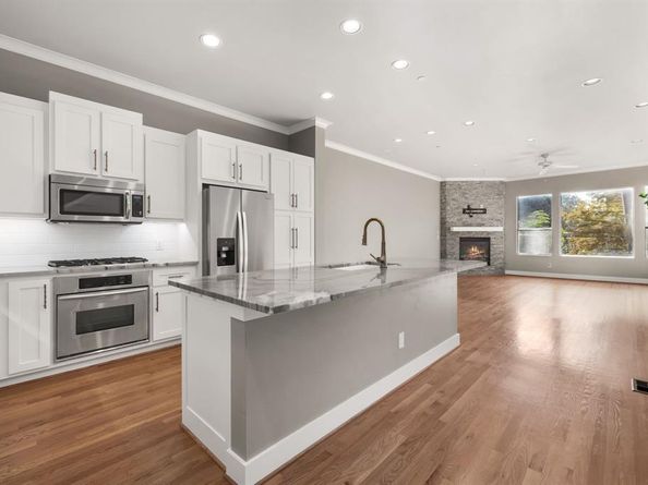 4023  Rawlins Street  105, Dallas Texas 75219