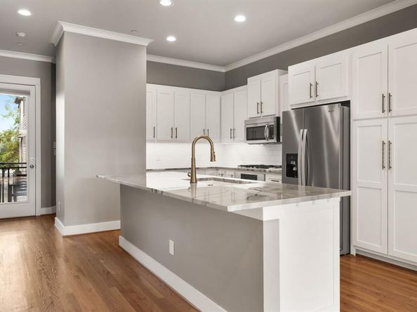 4023  Rawlins Street  105, Dallas Texas 75219