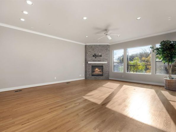 4023  Rawlins Street  105, Dallas Texas 75219