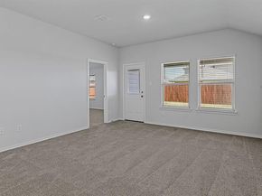 528  SHADED GROVE Drive , Denton Texas 76259