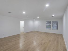 2924  Volturno Drive , Grand Prairie Texas 75052