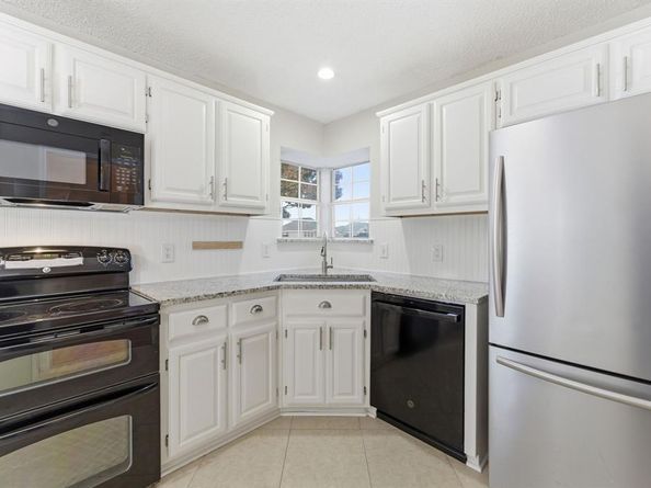 2060  Heather Glen Drive , Lewisville Texas 75067