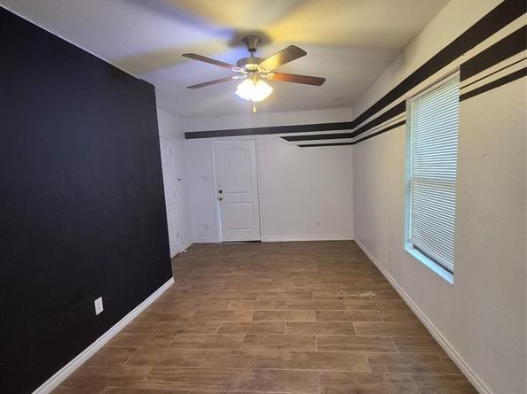 6713  Lakeside Drive , Lake Worth Texas 76135