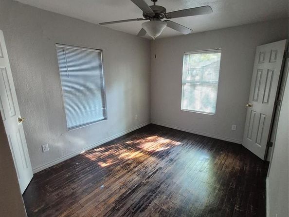 6713  Lakeside Drive , Lake Worth Texas 76135