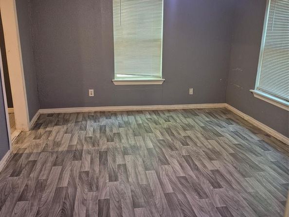 6713  Lakeside Drive , Lake Worth Texas 76135