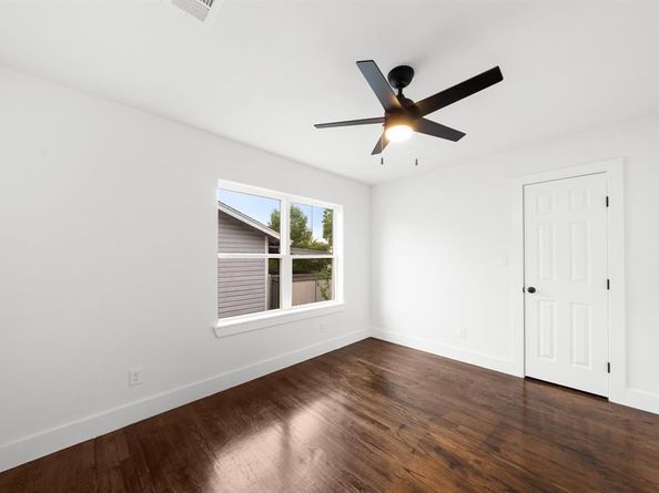 4129  Huckleberry Circle , Dallas Texas 75216