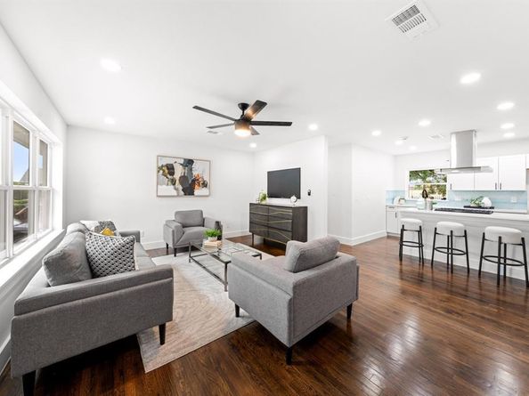 4129  Huckleberry Circle , Dallas Texas 75216