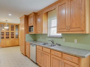 802  Cardinal Road , Mansfield Texas 76063