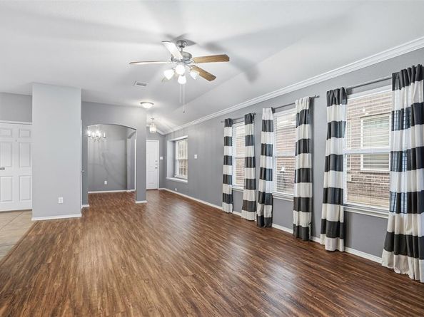 1425  Ravenwood Drive , Mansfield Texas 76063