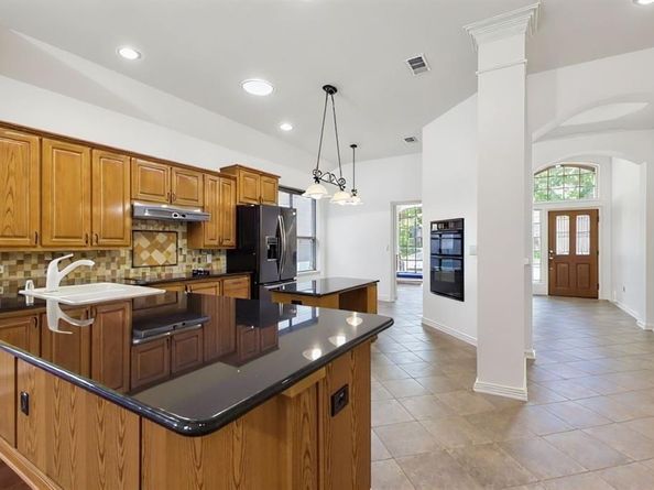 2219  Pecan Grove Court , Dallas Texas 75228