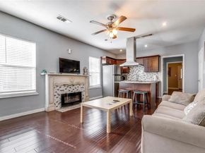 617  Haines Avenue  A & B, Dallas Texas 75208