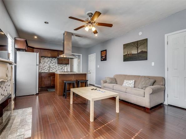 617  Haines Avenue  A & B, Dallas Texas 75208