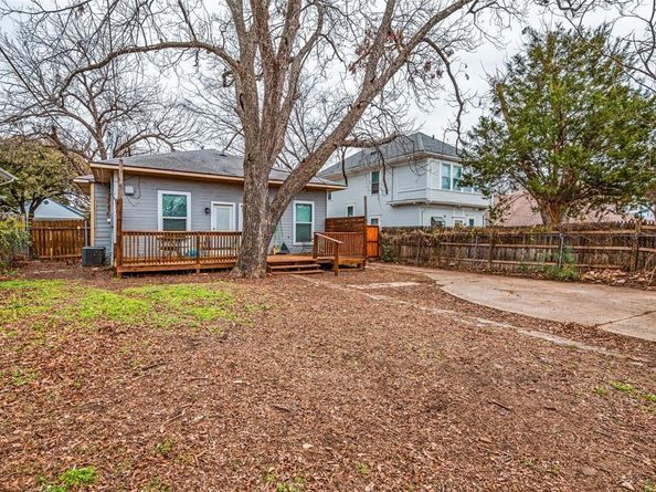 617  Haines Avenue  A & B, Dallas Texas 75208