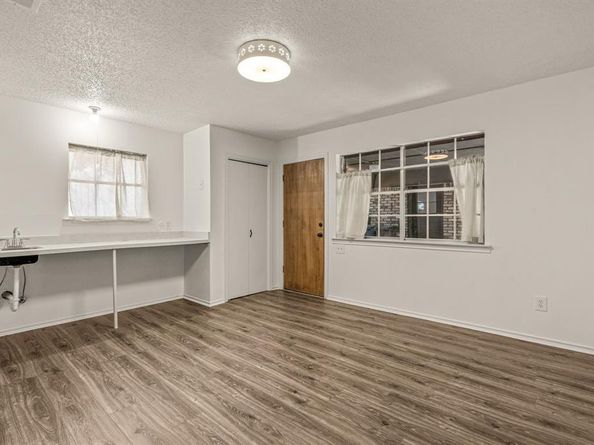 5300  Northcrest Road , Fort Worth Texas 76107
