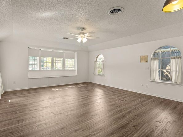 5300  Northcrest Road , Fort Worth Texas 76107