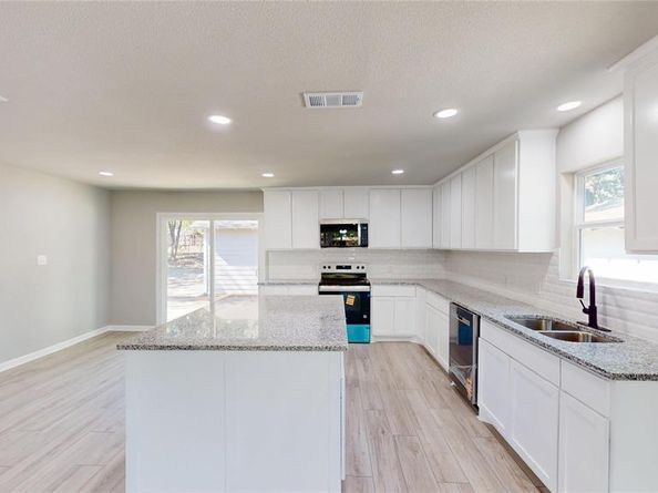 2220  Jenson Road , Fort Worth Texas 76112