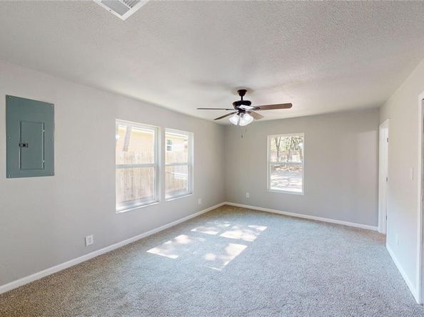 2220  Jenson Road , Fort Worth Texas 76112