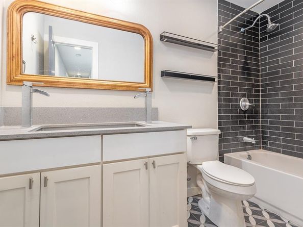 12834  Midway Road  2109, Dallas Texas 75244