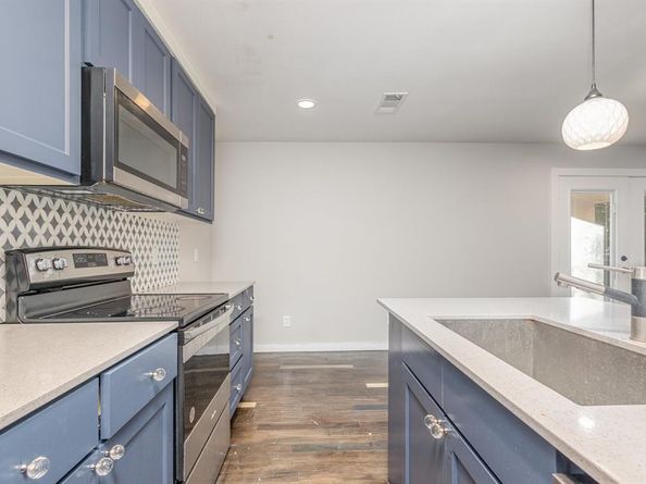 12834  Midway Road  2109, Dallas Texas 75244