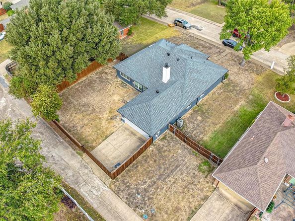 909  Aspen Drive , DeSoto Texas 75115