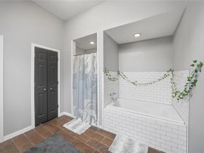 909  Aspen Drive , DeSoto Texas 75115