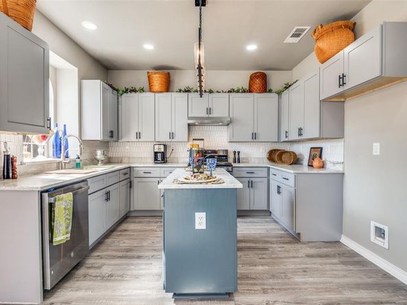 1502  Hamilton Drive , Cedar Hill Texas 75104
